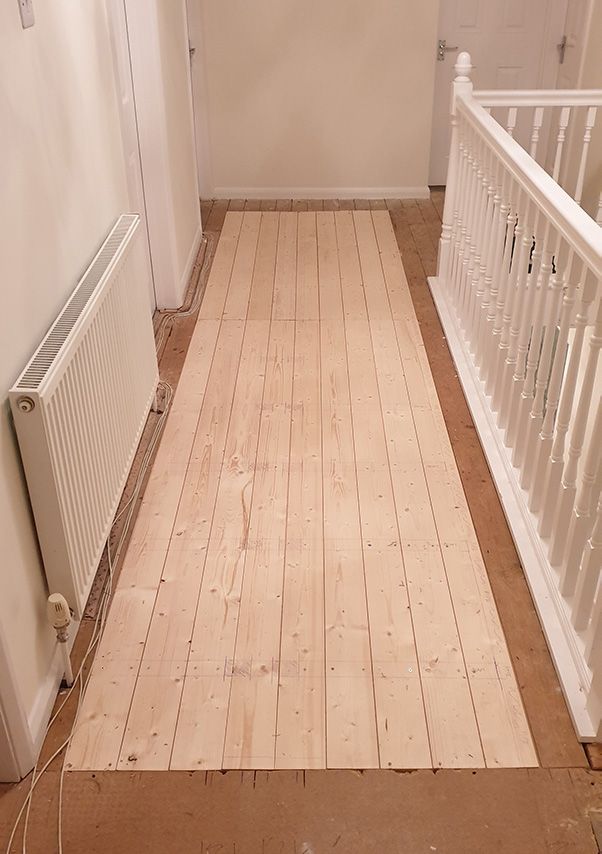 <h4>Replacing broken floorboards</h4>